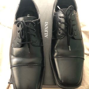 Alfani from Macy’s men’s size 7 dress shoe